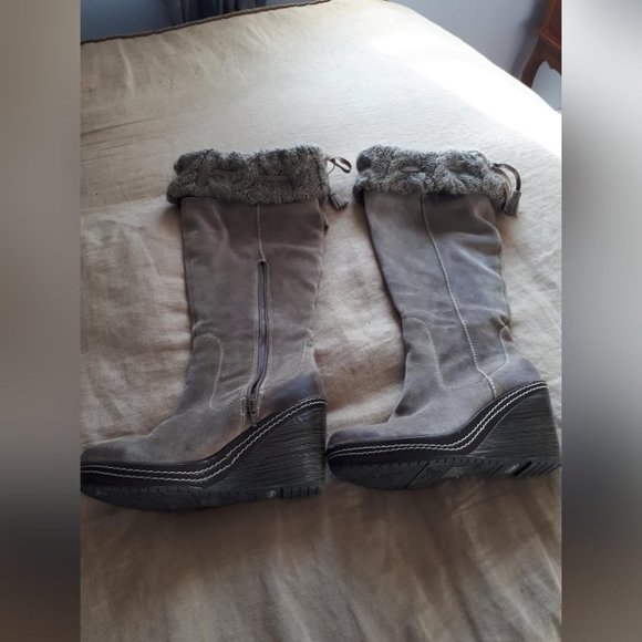 Dr. Scholl's Suede Wedge Boots - Picture 3 of 4